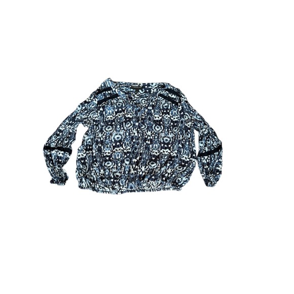 Lane Bryant Tops - Lane Bryant Blue Ikat Print Rayon Blouse V-Neck Button Front Top Plus Size 18/20